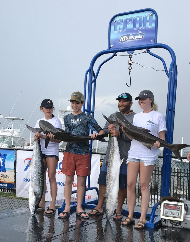 family-fishing